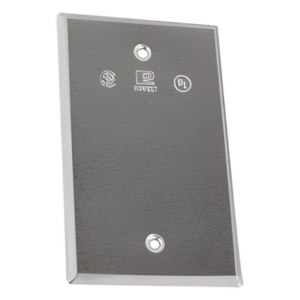 Tapa ciega de aluminio / Espesor 1.02 mm / 2 diámetros 3 mm (0.11') / Peso 0.024 kg / Uso interior y exterior