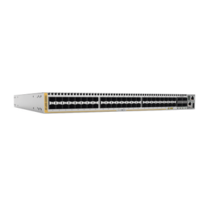 Switch Stackable Capa 3 / 48 puertos 1/10G SFP+ / 4 puertos 40/100G QSFP28 / Stacking 4 grupos