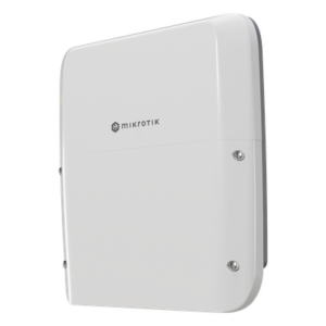 Router para Exterior / 8 Puertos PoE In/Out / 1 SFP+ 10G / IP66 / 120W PoE / ARM 64-bit 4 Núcleos / RouterOS v7