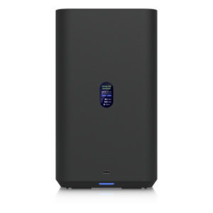 Servidor NAS Compacto / 2 Bahías 3.5" SATA / Puerto 2.5 GbE / PoE++ 60 W / Pantalla LCD 1.47" / USB-C 5 Gbps