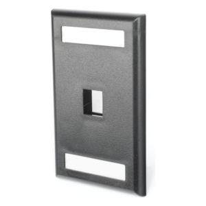 Placa de Pared Vertical / 1 Puerto Keystone / 69.8 x 114.3 mm / 2.75 x 4.5 pulg. / Con Espacios para Etiquetas / Color Negro